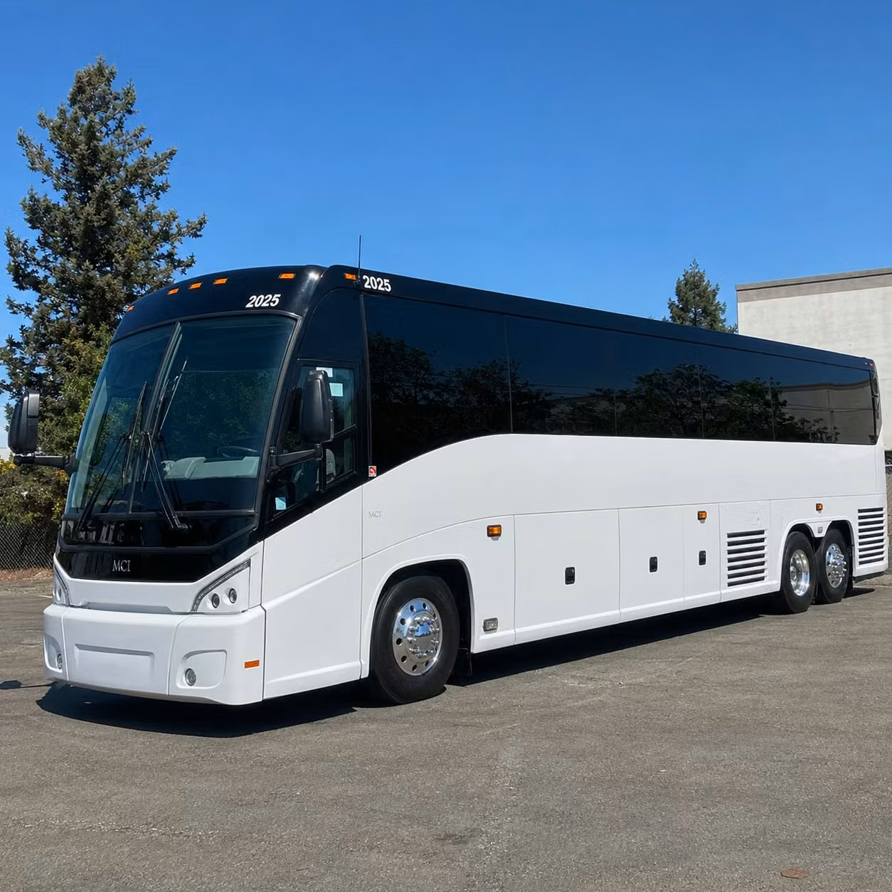 corporate groups sports teams and schools all book long distance transportation through charterbusrentalsanfrancisco com