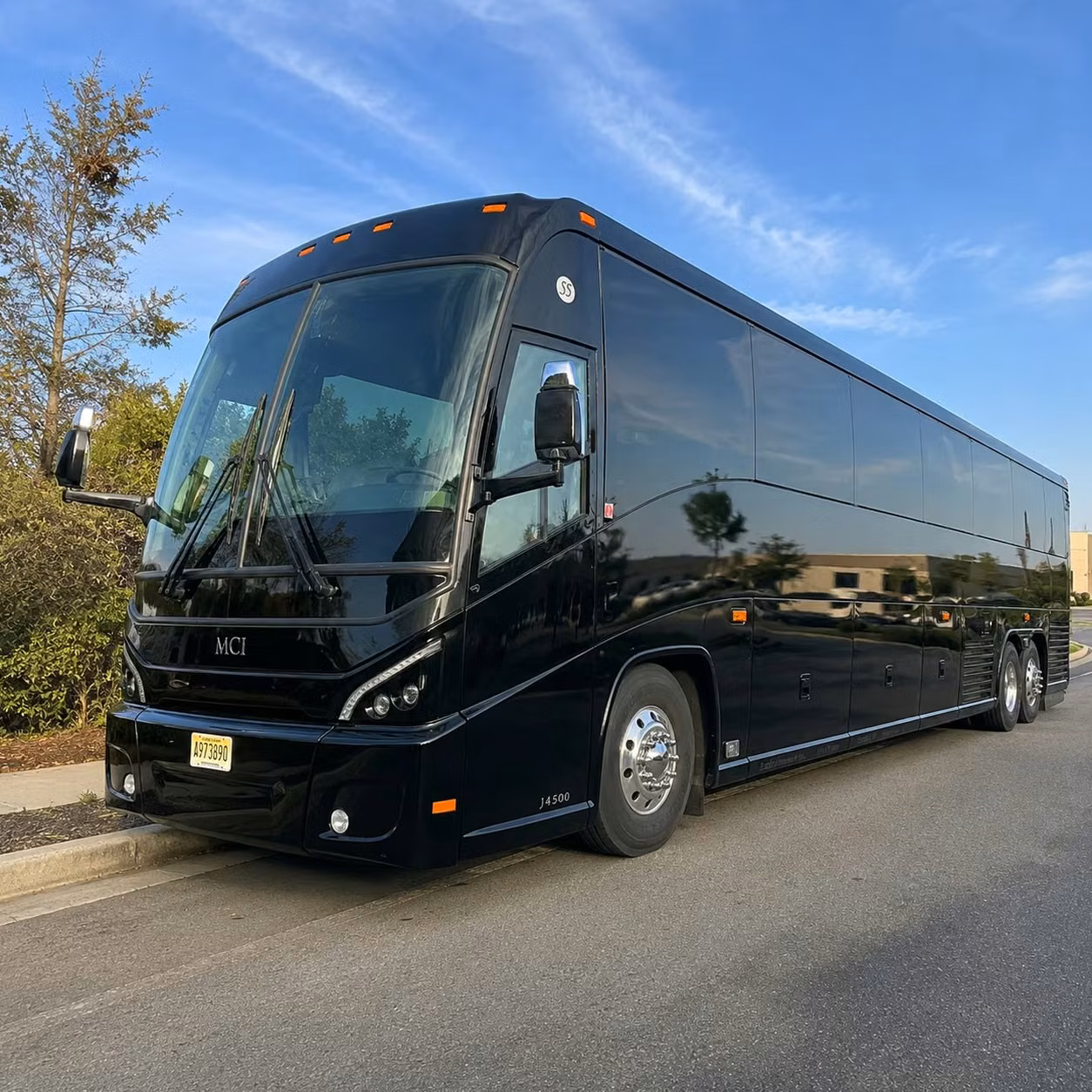 employee shuttle buses for hospital and healthcare campuses across the bay area