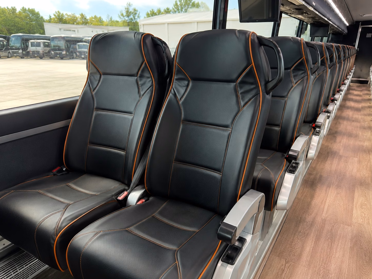these san francisco prom transportation options come with the amenities your group wants
